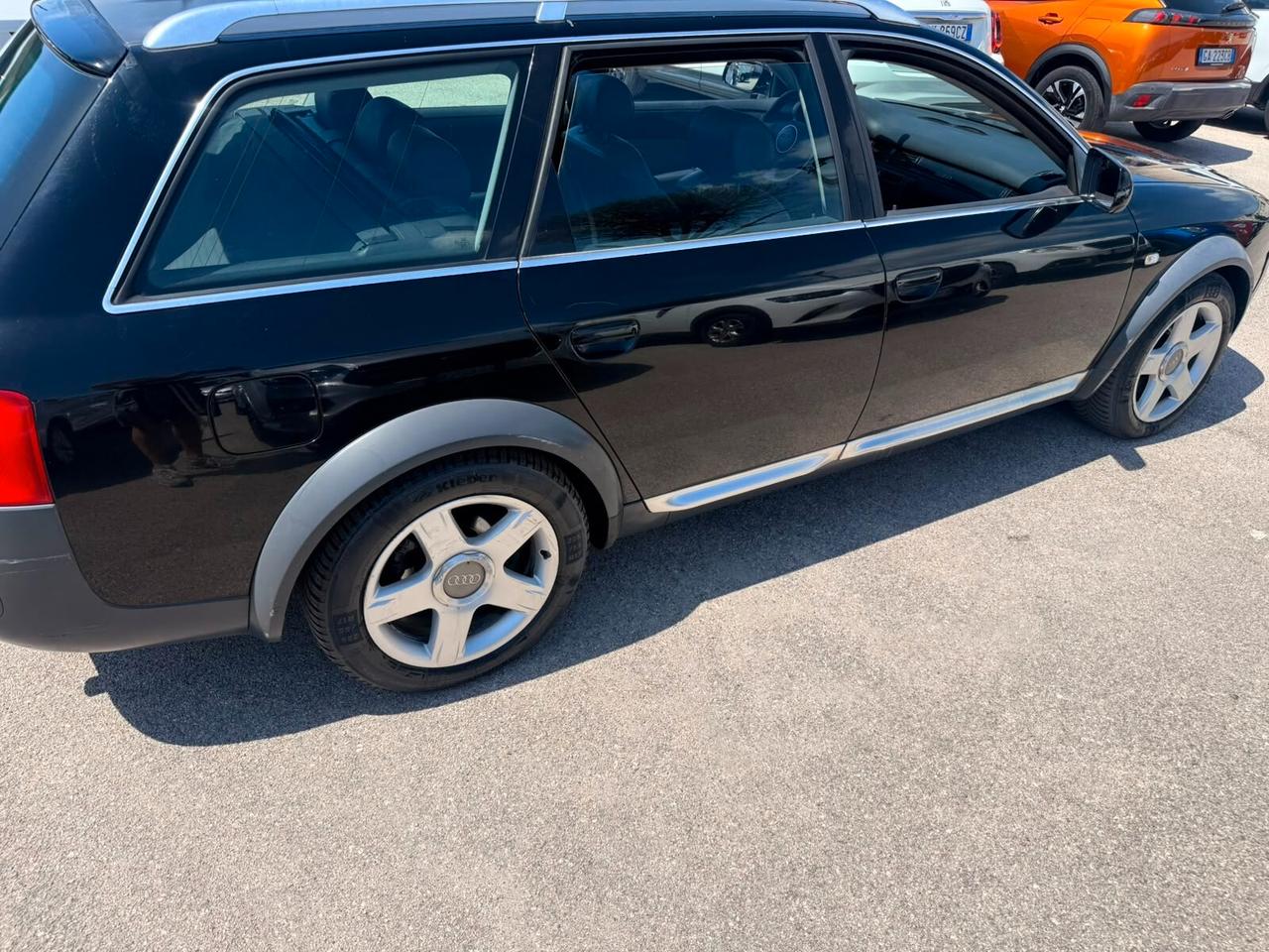 Audi A6 2.5 V6 TDI/180 CV cat Avant quattro