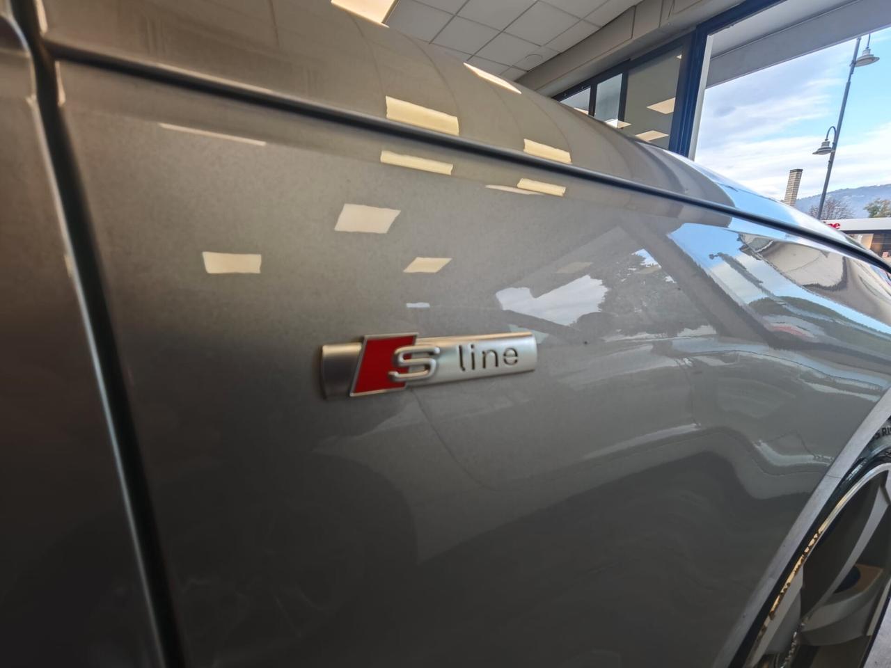 Audi A4 Avant 40 TDI S tronic line edition