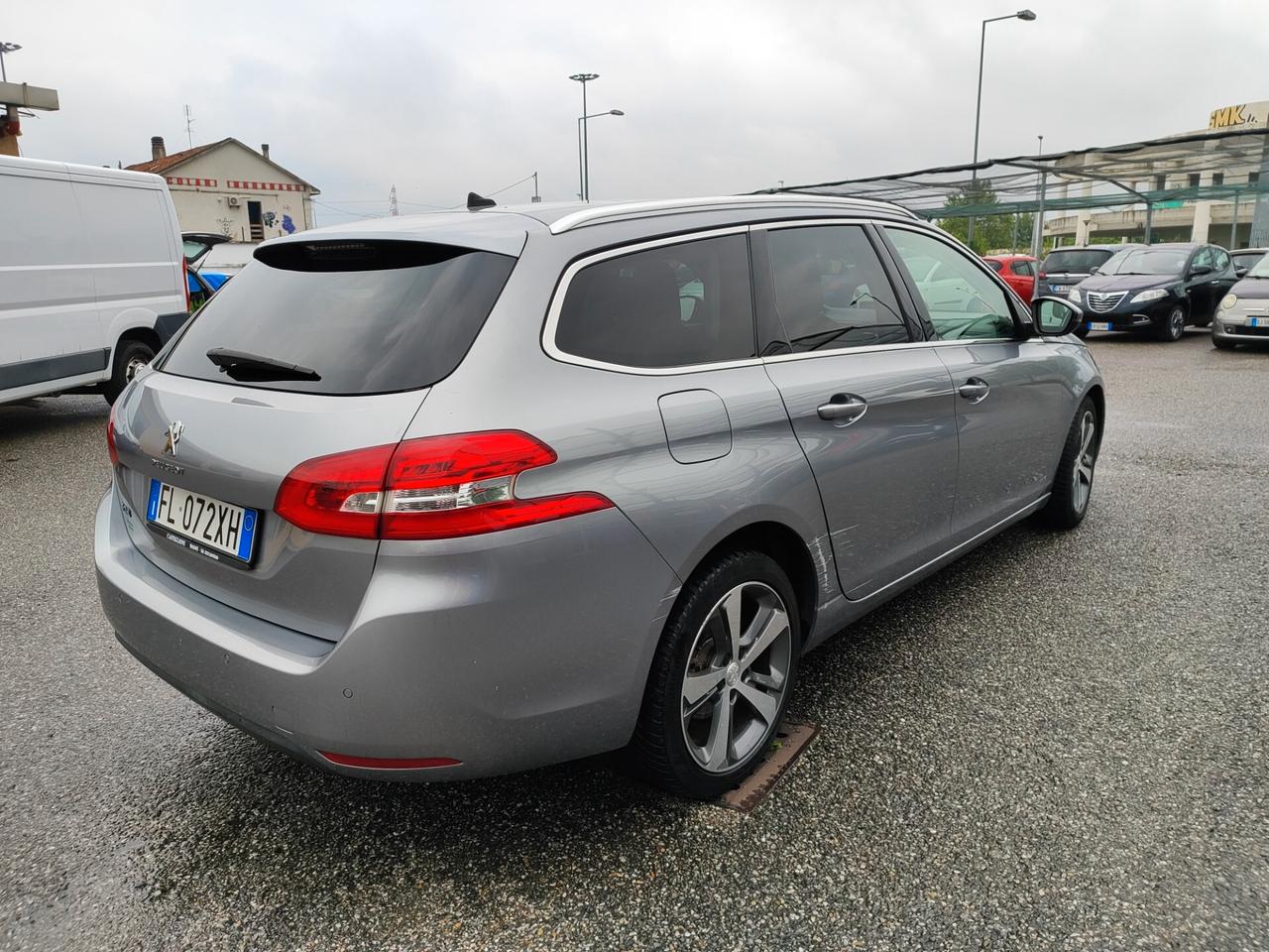 Peugeot 308 PureTech Turbo 130 S&S SW Allure