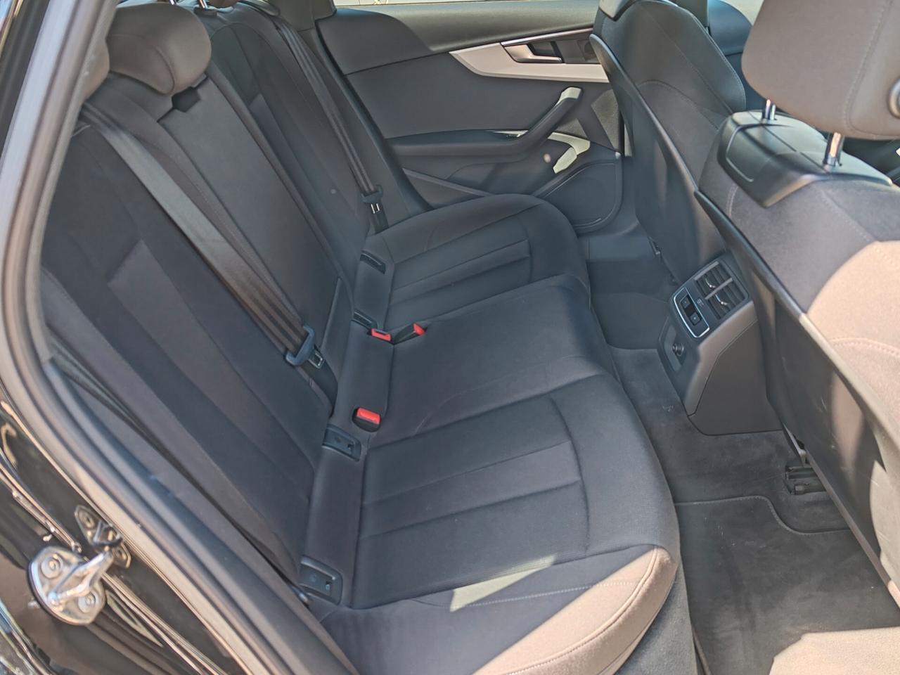Audi A4 Avant 35 TDI/163 CV S tronic S line edition