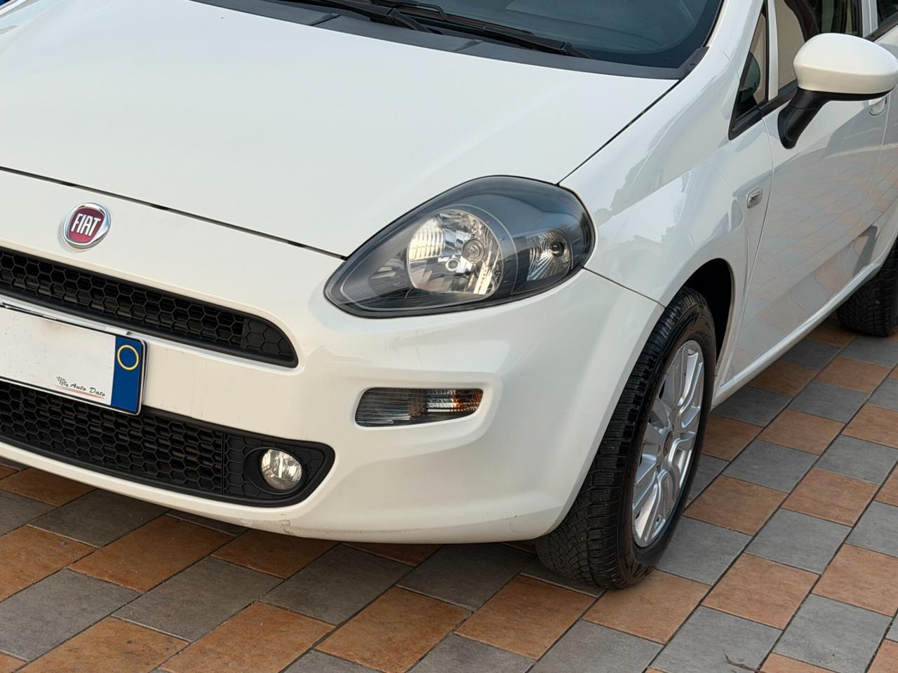 Fiat Punto New 1.3 M.JET 75 cv. 5p LOUNGE (MOTORE DA RIVEDERE)