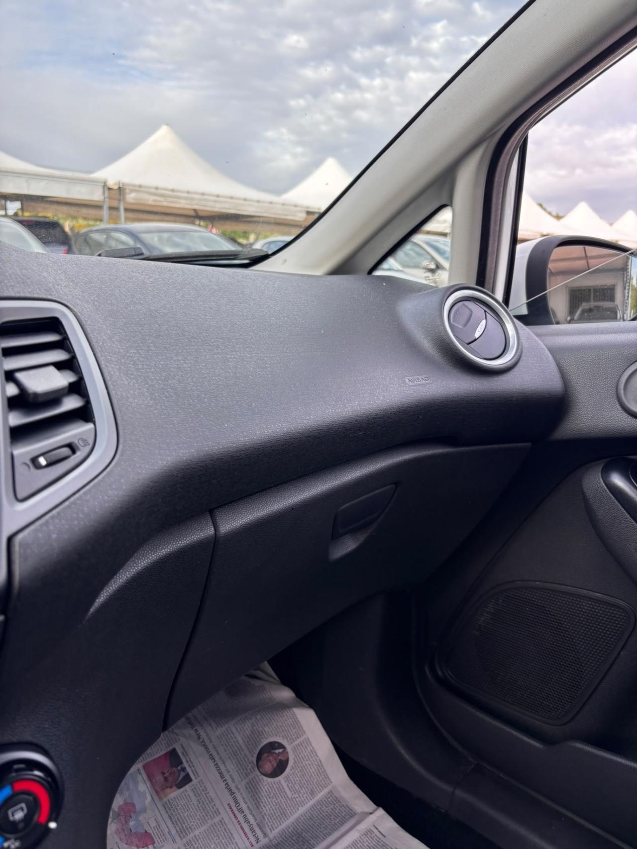 Ford Fiesta 1.5 TDCi 75CV 5 porte Titanium