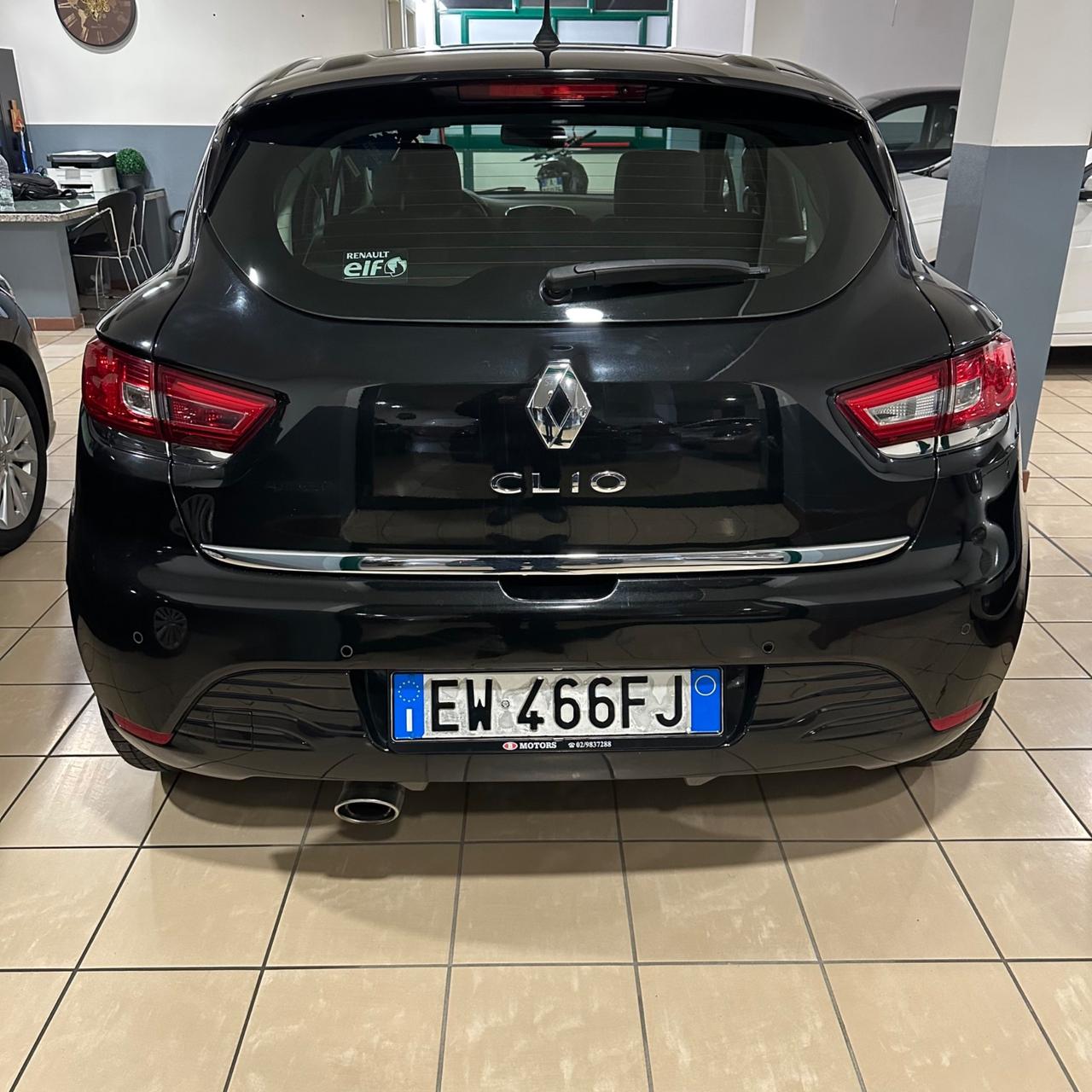 Renault Clio 1.2 75CV 5 porte Costume National