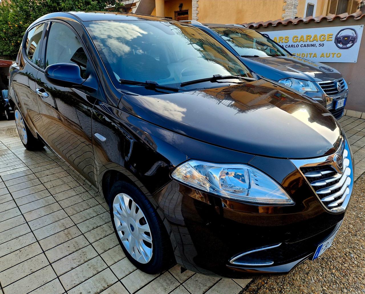 Lancia Ypsilon 1.3 MJT 16V 95 CV 5 porte S&S Gold