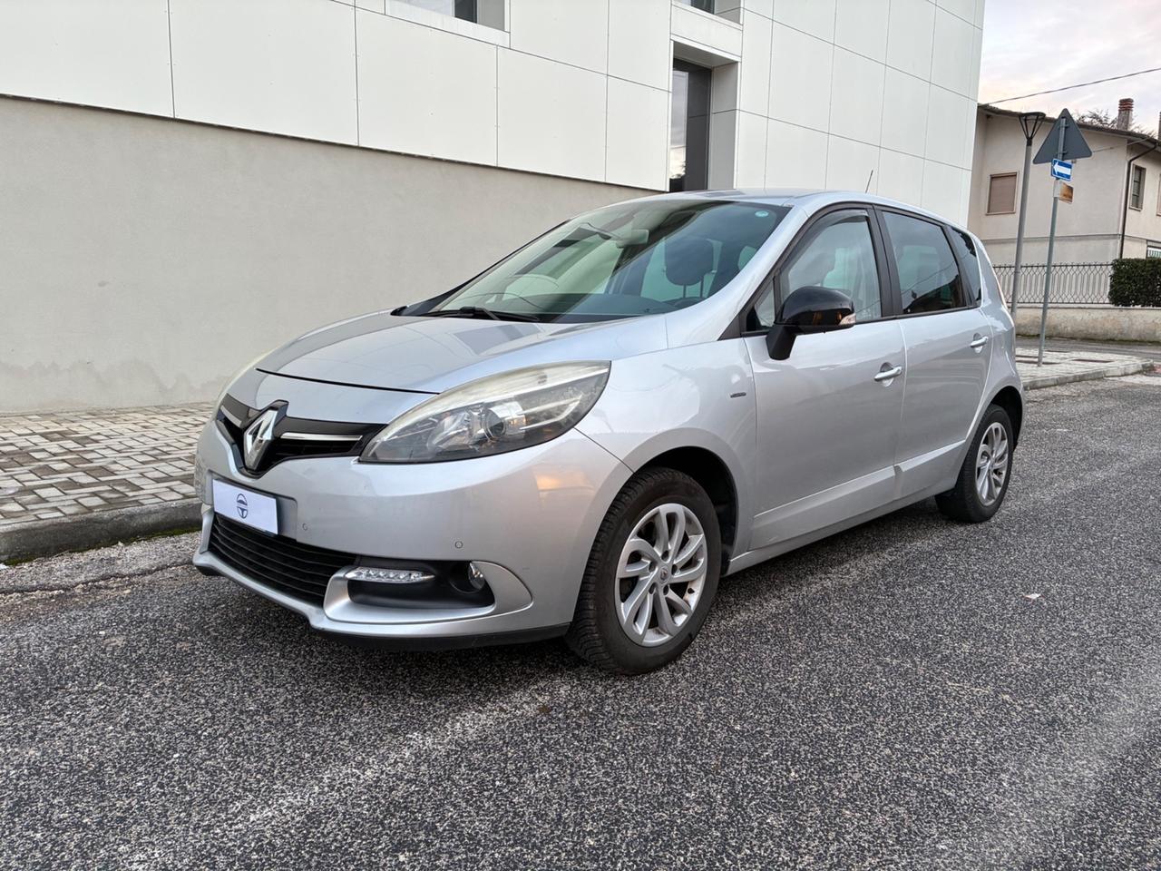 Renault Scenic Scénic dCi 110 CV EDC Limited
