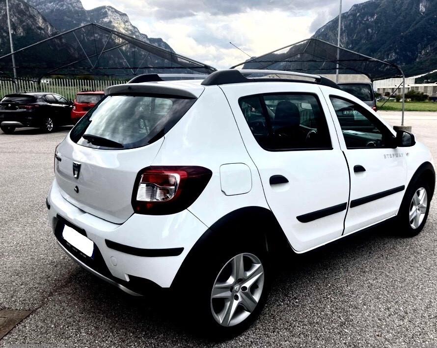 Dacia Sandero 0.9 TCe 12V TurboGPL 90CV Start&Stop Lauréate