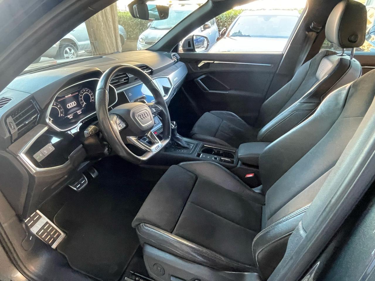 Audi Q3 RS quattro S tronic