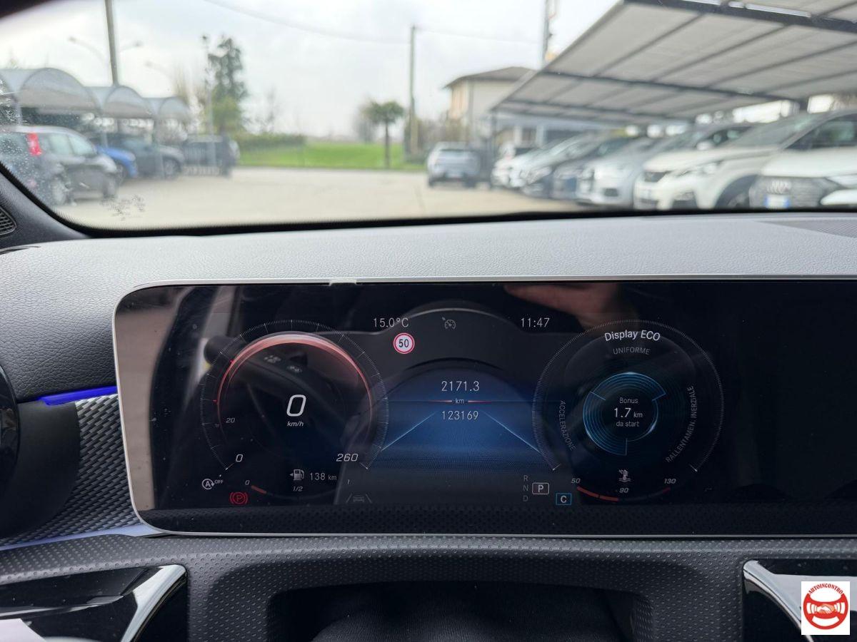 MERCEDES - Classe A A 180 d Sport auto