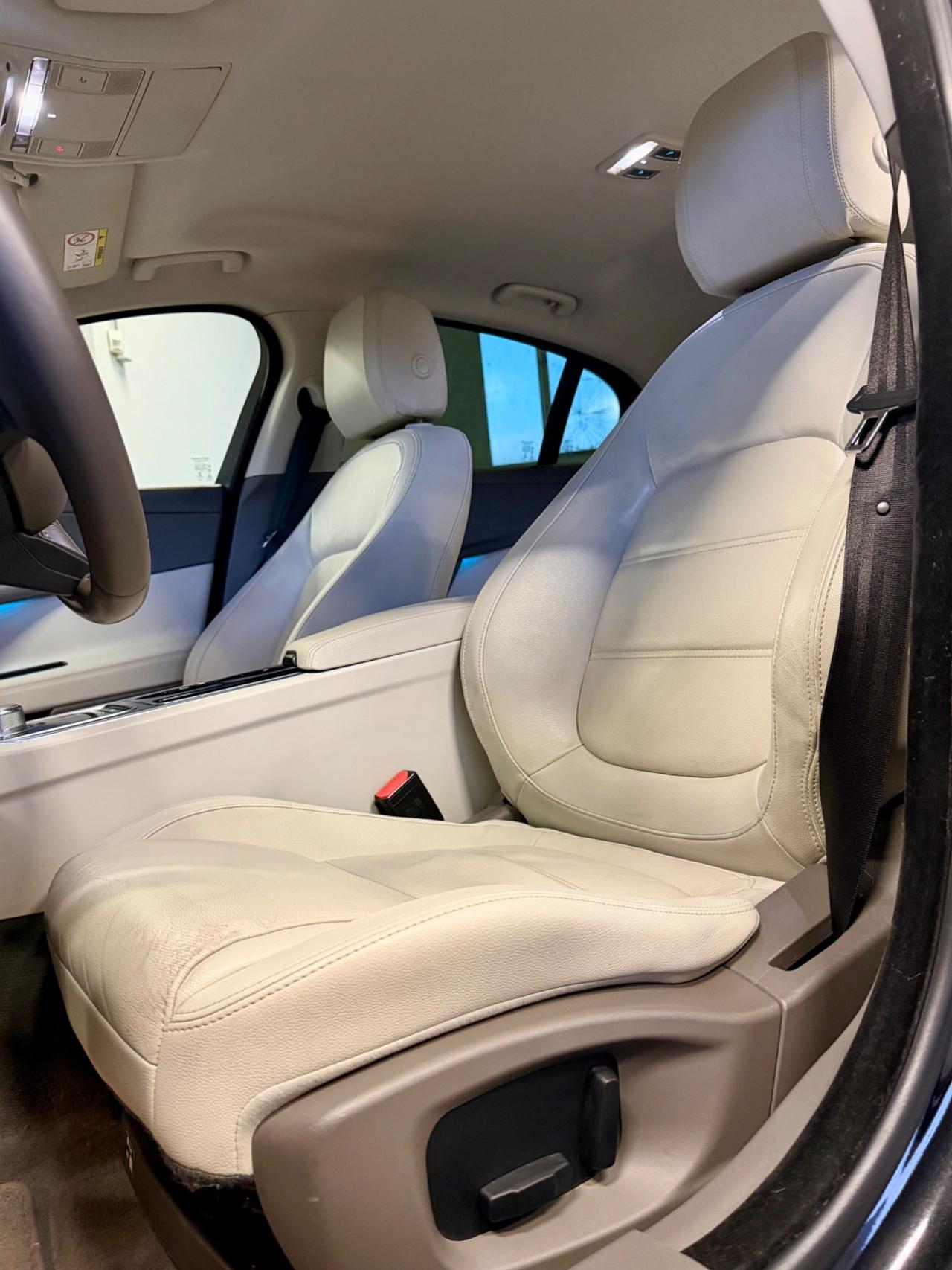 Jaguar XE 2.0 D Turbo aut. Prestige