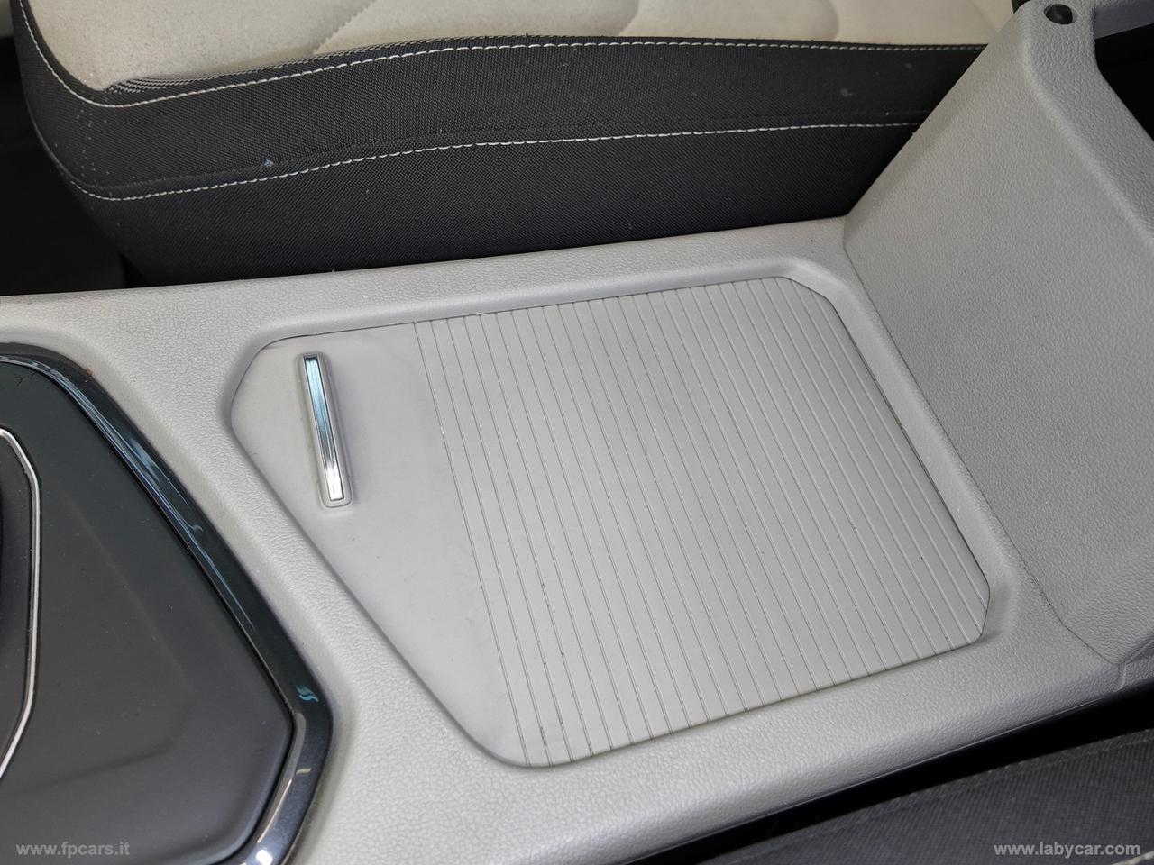 VOLKSWAGEN Tiguan 2.0 TDI DSG Advanced BMT TETTO APRIBILE