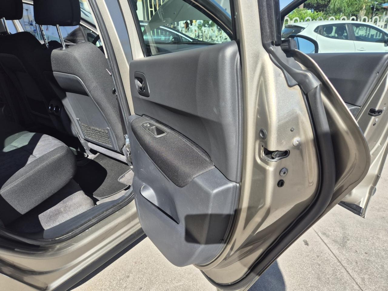 Peugeot 3008 1.6 HDi 110CV Tecno