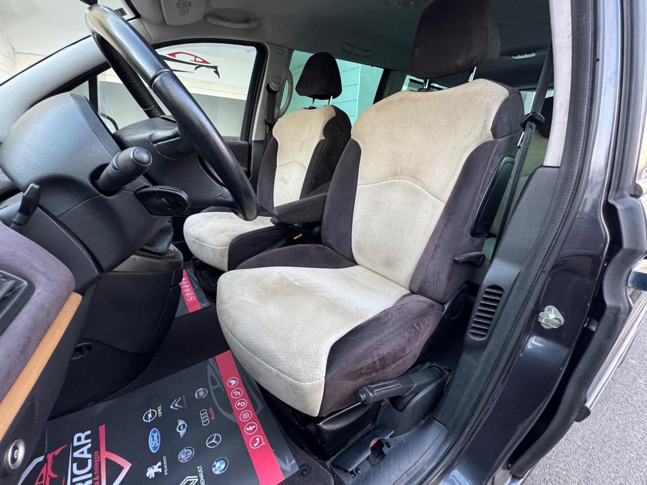 Lancia Phedra 2.2 MJT CA Oro Plus