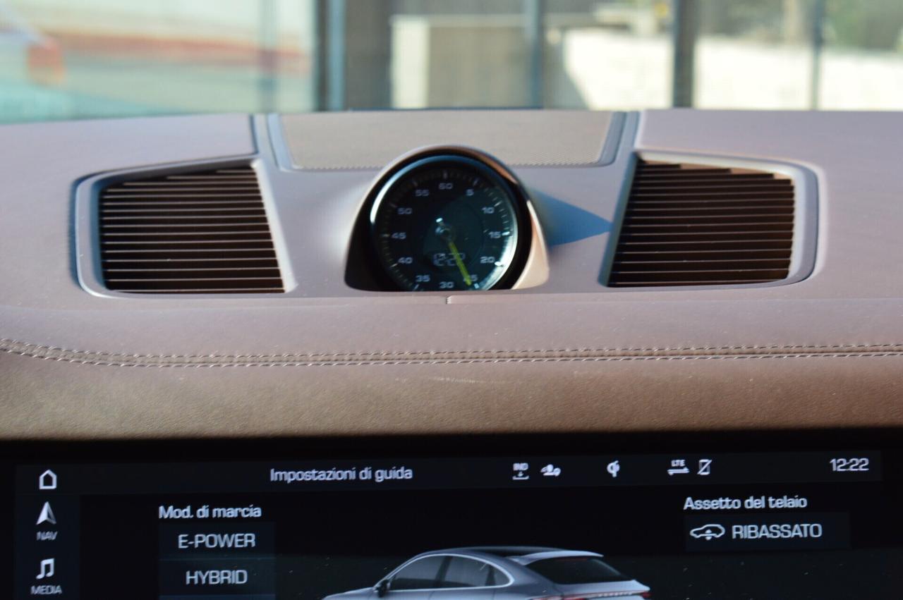 Porsche Cayenne 3.0 V6 E-Hybrid