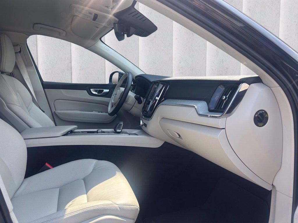 VOLVO XC60 2.0 b4 Core awd auto del 2023