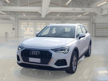 AUDI Q3 45 TFSI e S tronic Business