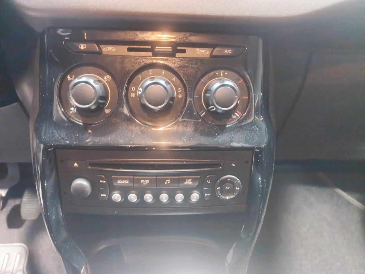 Citroen C3 del 2015 benzina 110.000 km