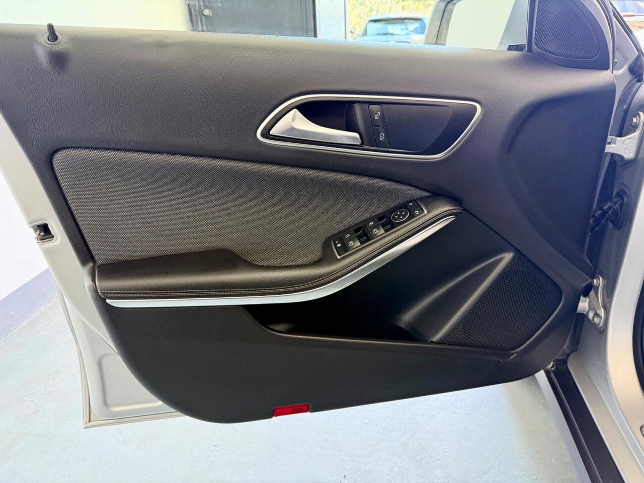 Mercedes-benz GLA 200 d Sport Auto