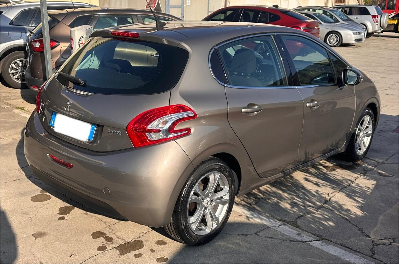 Peugeot 208 1.2 VTi 82 CV 5 porte Allure