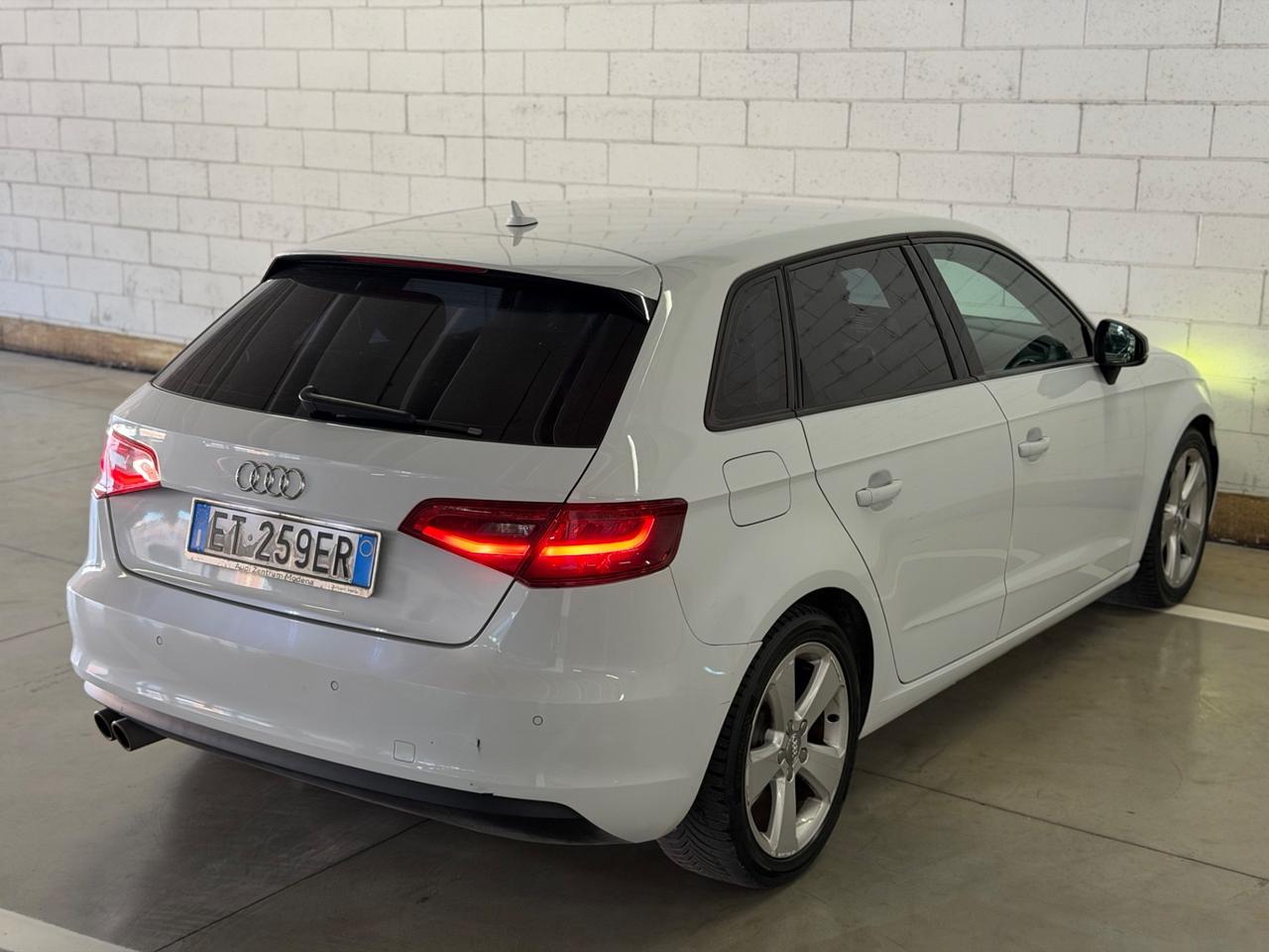 Audi A3 SPB 2.0 TDI Ambiente