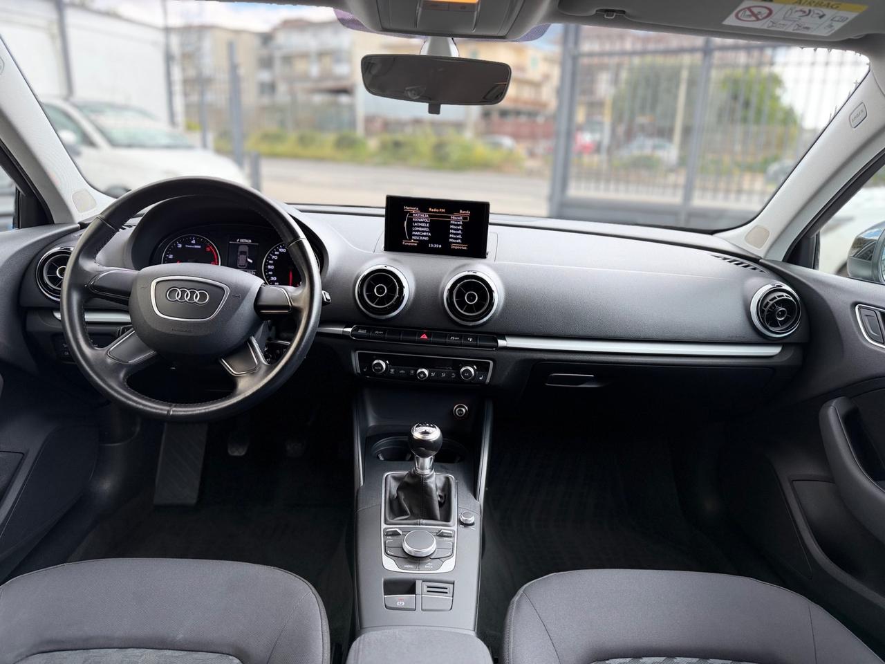 Audi A3 SPB 1.6 TDI clean diesel Ambition