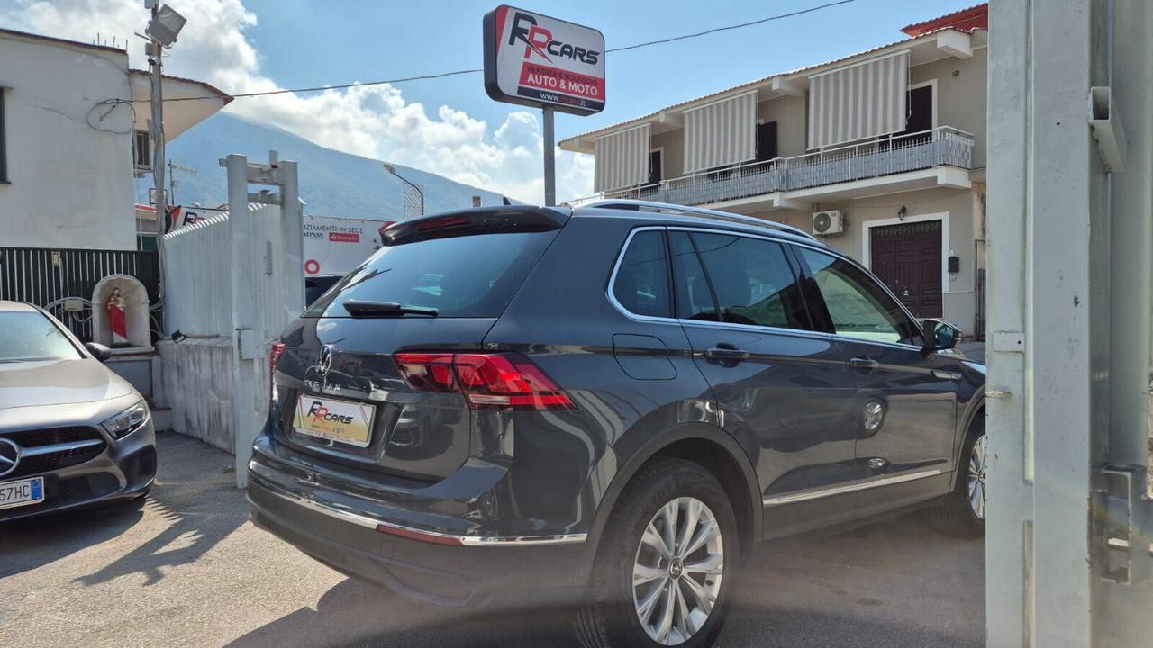 Volkswagen Tiguan 2.0 TDI 150 CV SCR DSG Elegance