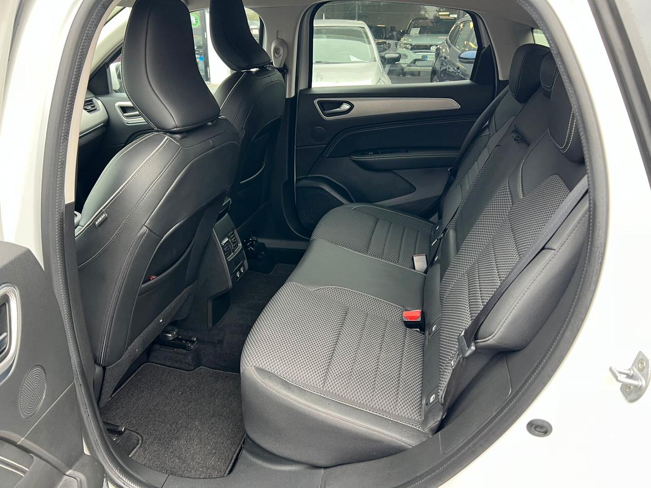 Renault Arkana 2022 1.6 E-Tech full hybrid Intens *67000KM