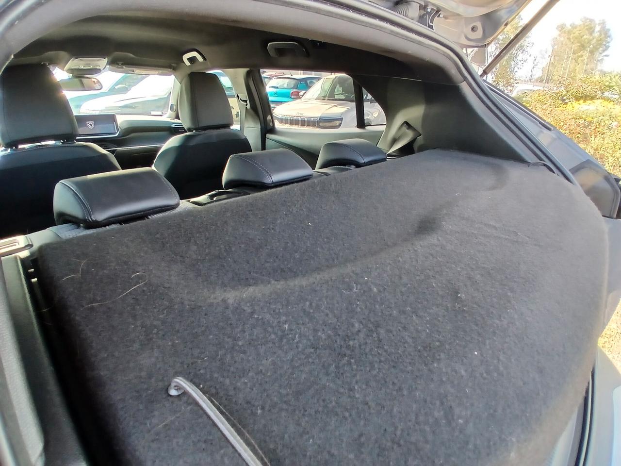 Peugeot 2008 Hybrid 145 e-DCS6 Allure