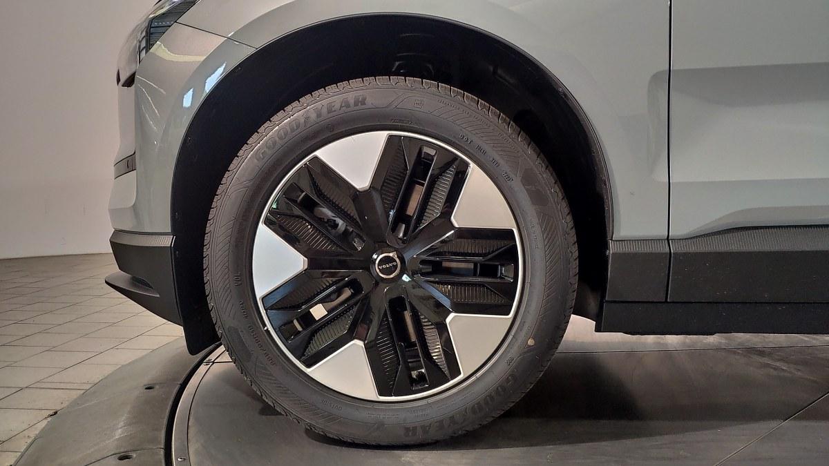 VOLVO Ex30 P5 Plus
