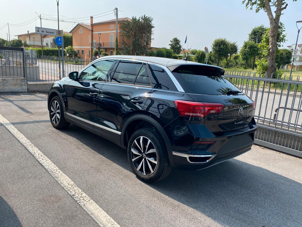 Volkswagen T-Roc 2.0 TDI SCR Style - OK NEOPATENTATI