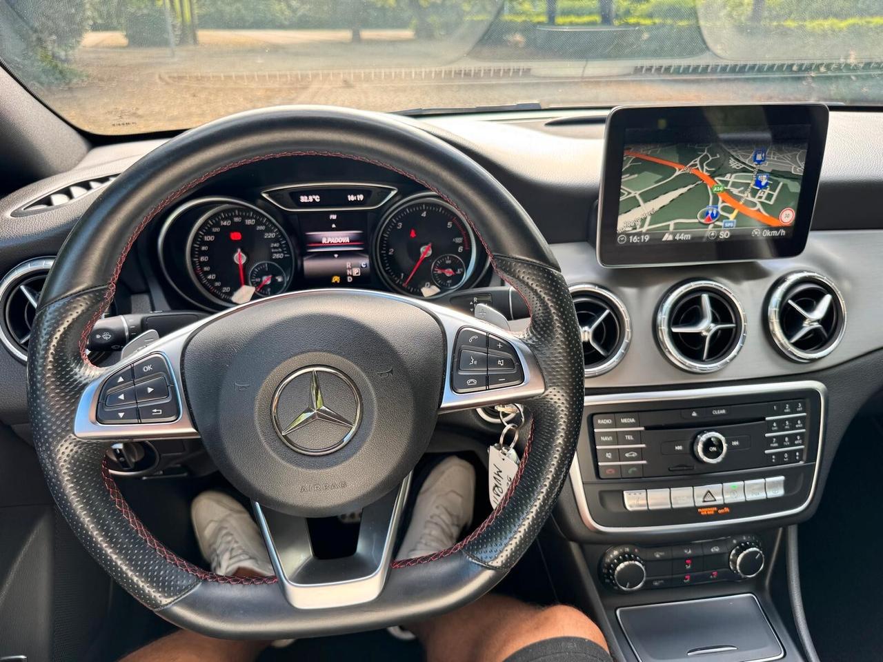 Mercedes-benz CLA 200 d Automatic Premium