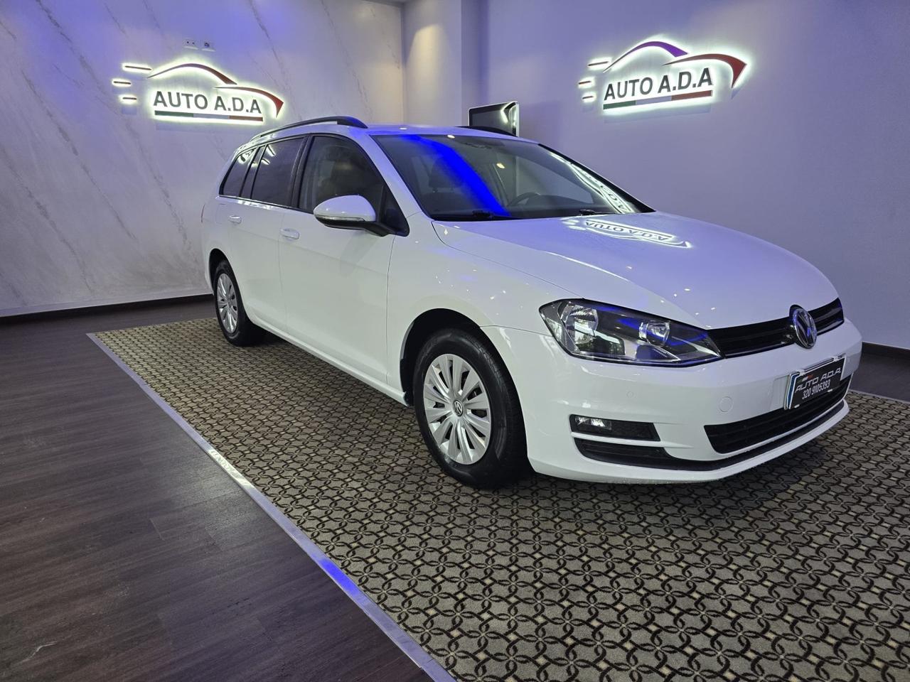 Volkswagen Golf Variant Golf Variant 1.6 TDI 90 CV Trendline BlueMotion Technology per neopatentati