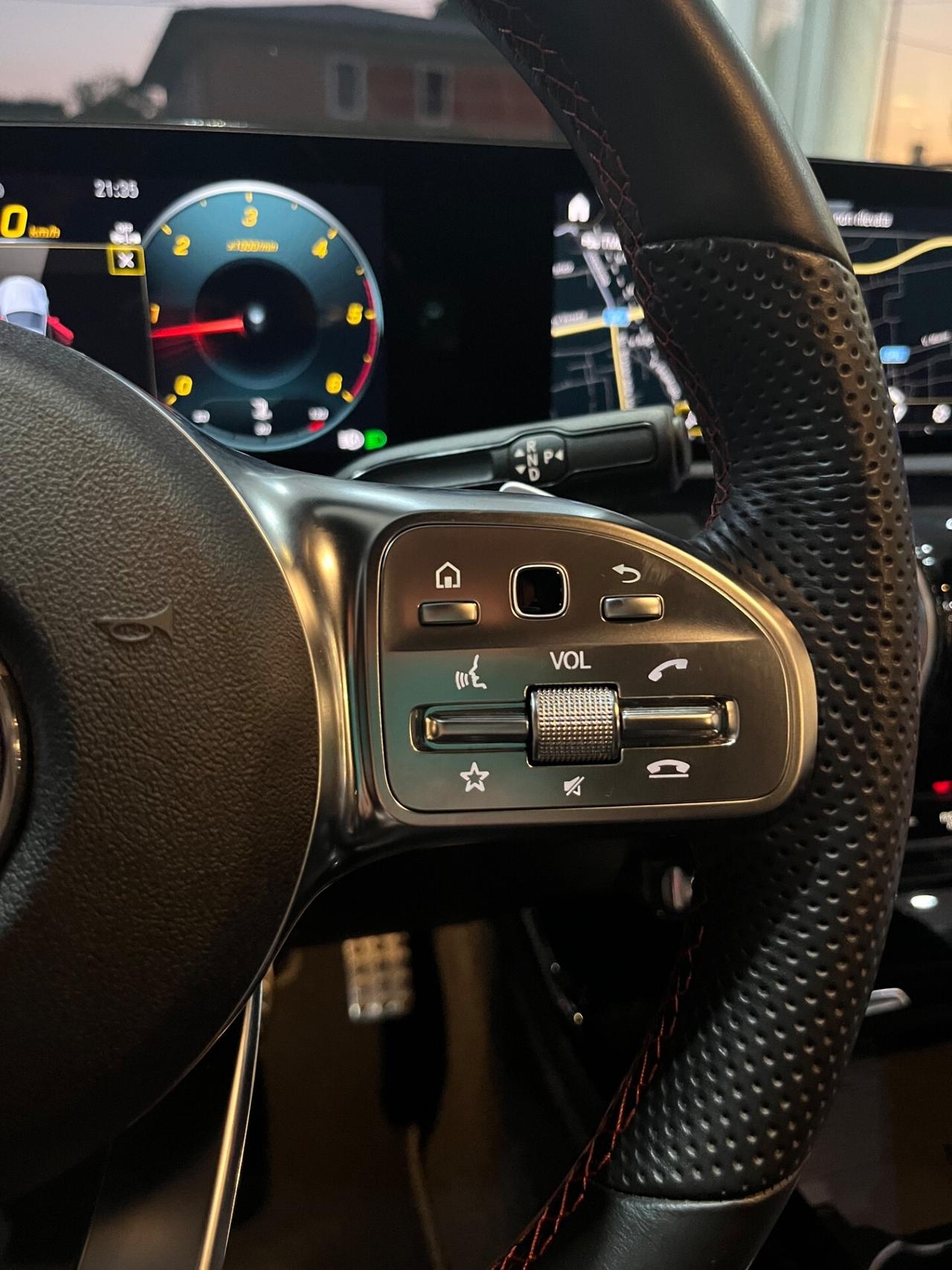 Mercedes CLA 200 d Automatic Premium 12.000 KM