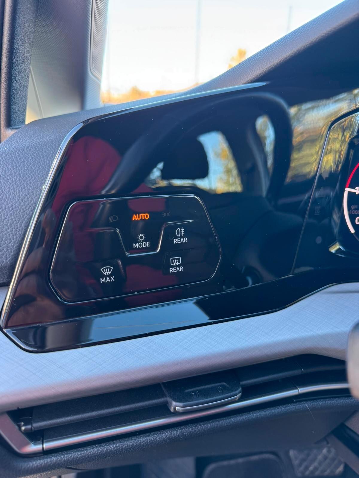 Volkswagen Golf 2.0 TDI DSG SCR Style