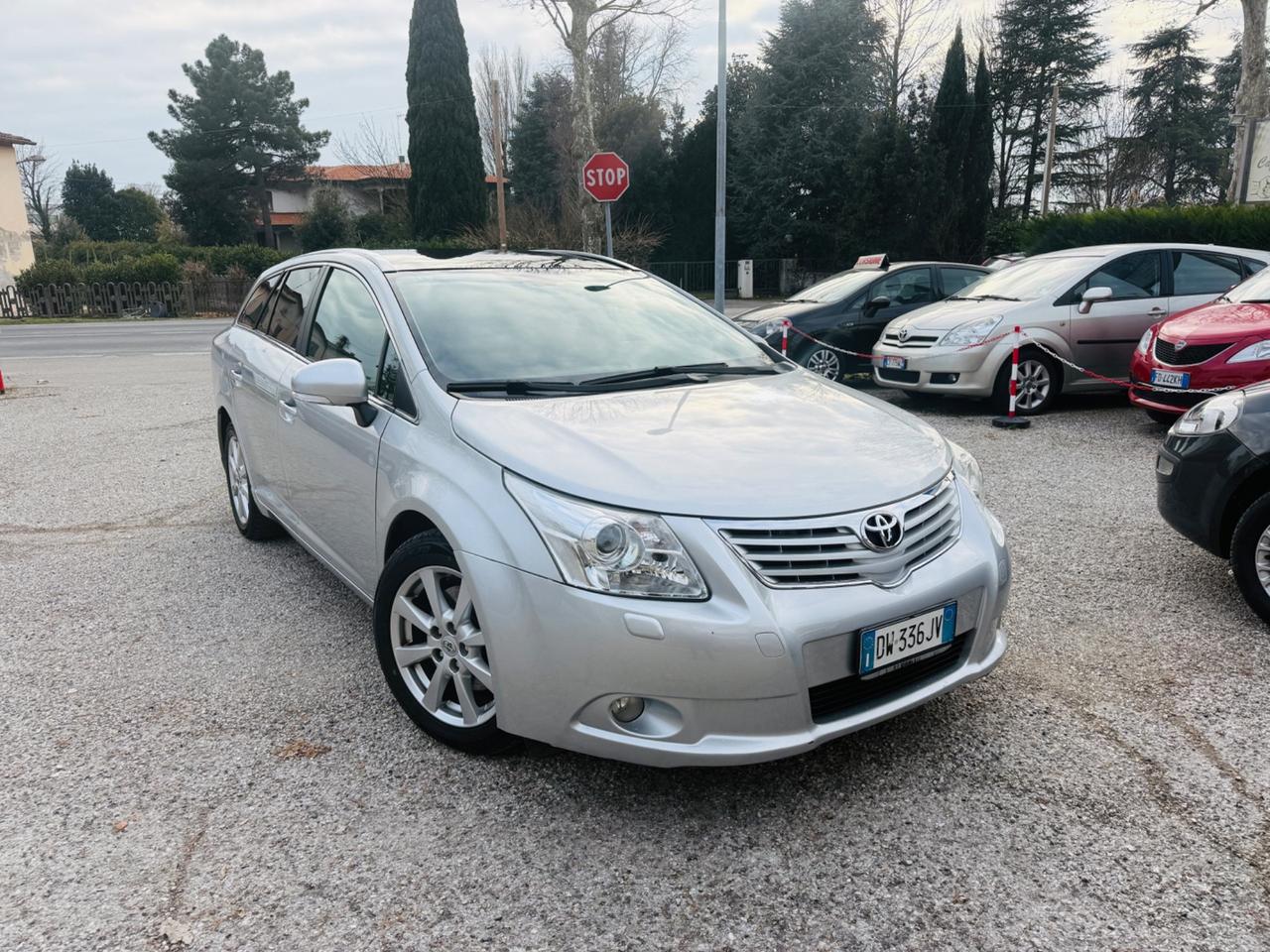 Toyota Avensis 2.2 D-Cat aut. Wagon Executive E5A