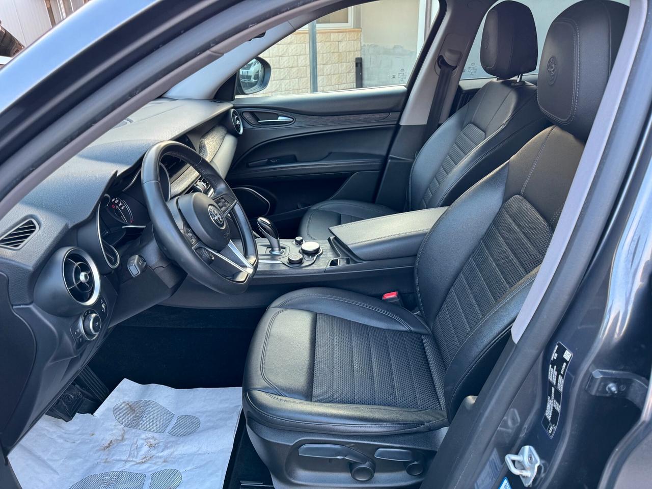 Alfa Romeo Stelvio 2.2 Turbodiesel 210 CV AT8 Q4 Super