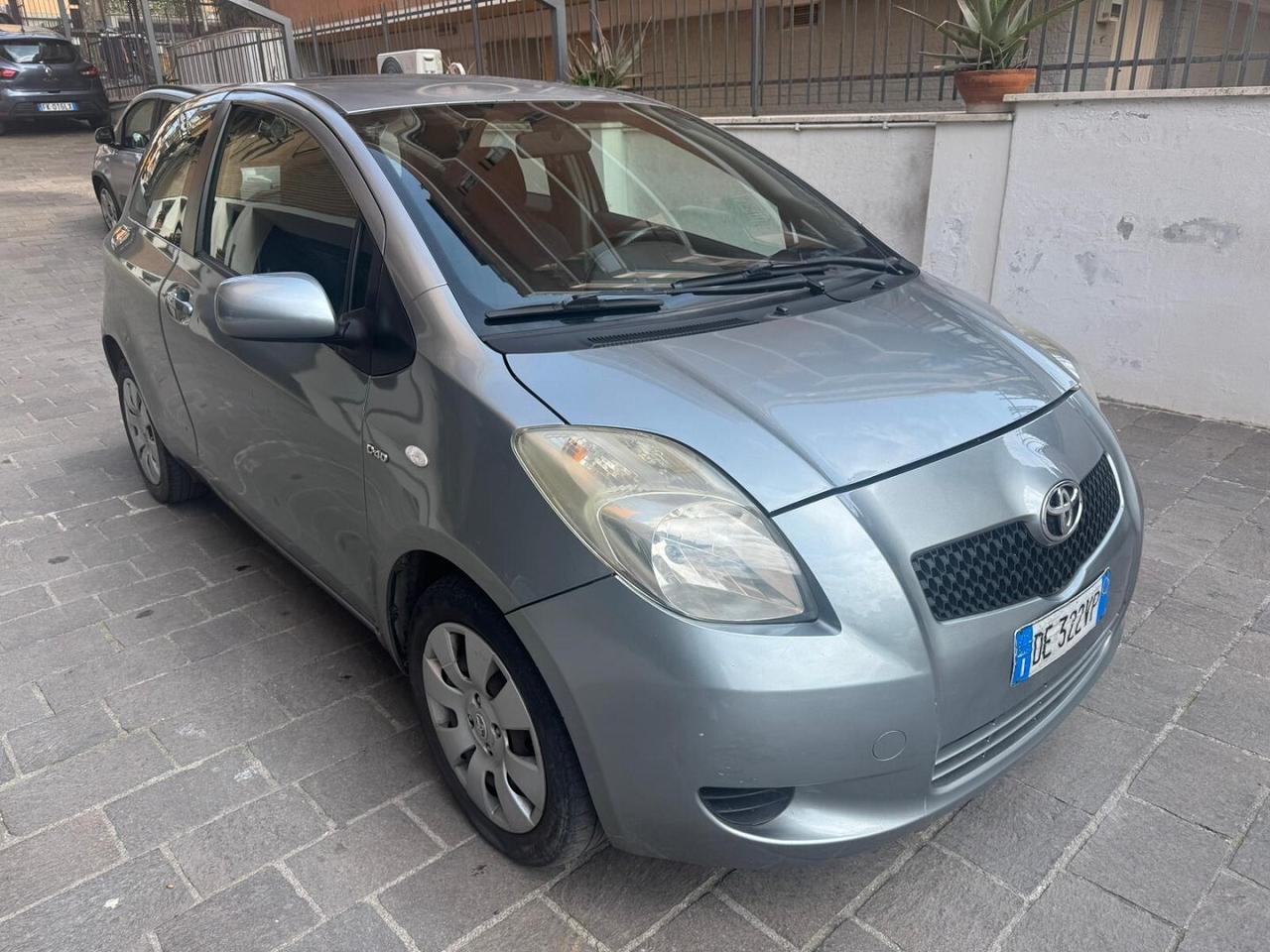 TOYOTA Yaris 1.4 D-4D 3 porte M-MT Sol