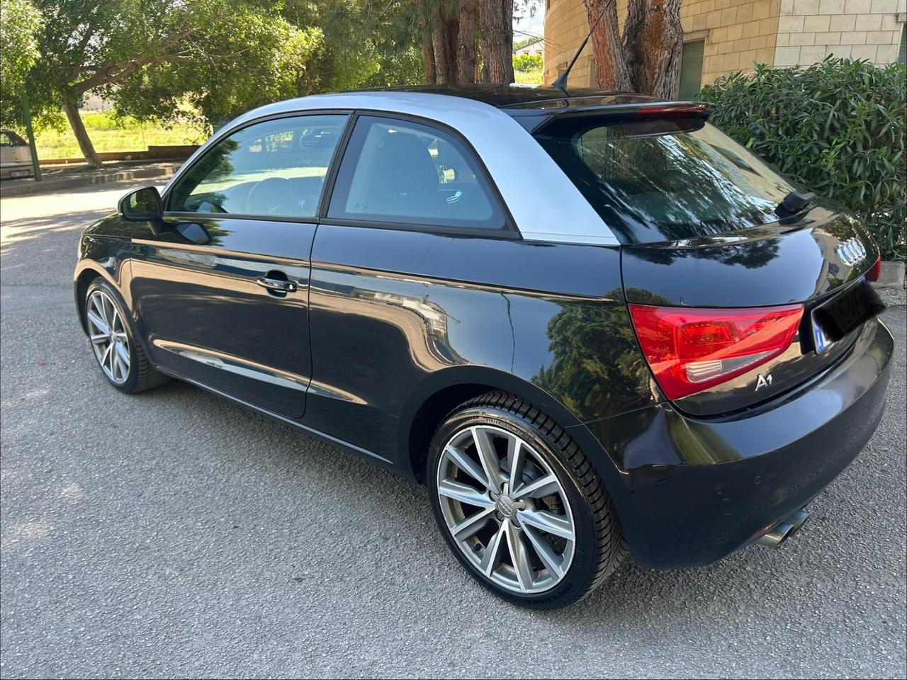 Audi A1 1.4 TFSI S tronic Ambition