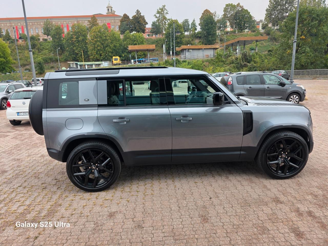 Defender 110 3.0D I6 200CV X-Dynamic iva esposta