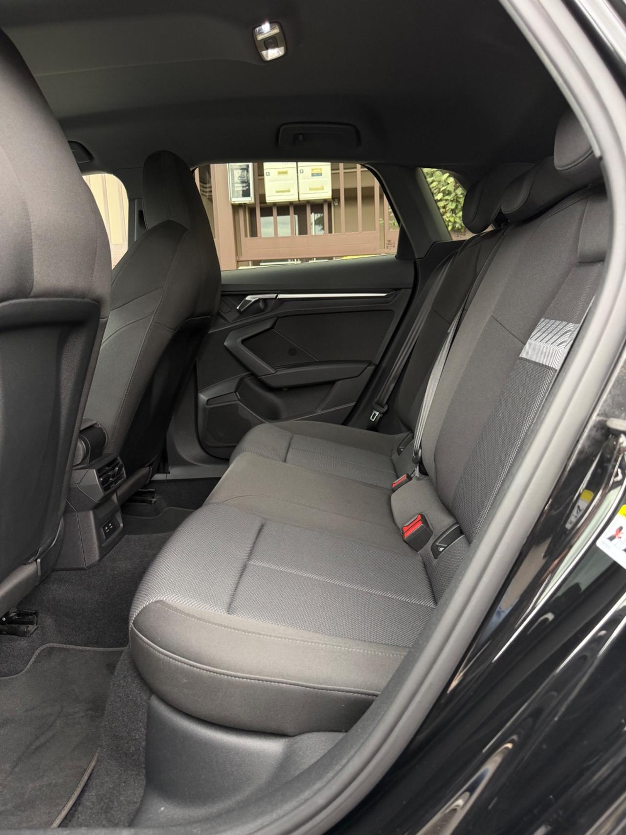 Audi A3 SPB 35 2.0 Tdi 150CV SLINE STRON