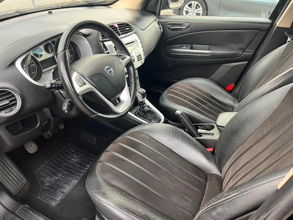 Lancia Delta 1.6 MJT DPF Gold