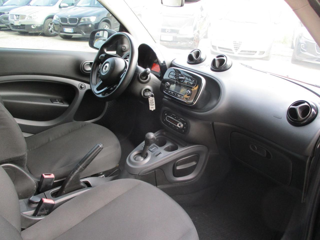 SMART FORTWO 70 1.0 twinamic Youngster