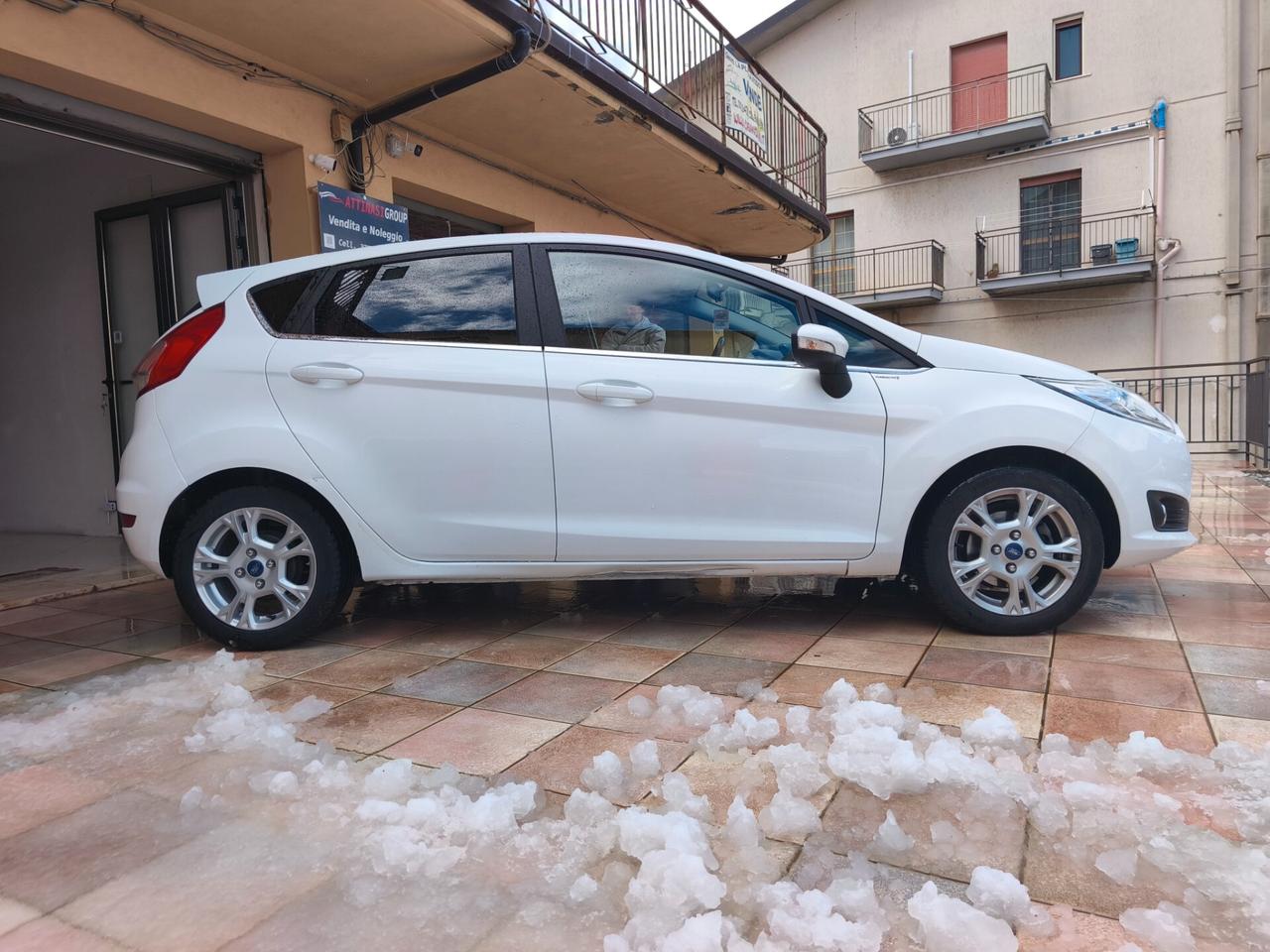 Ford Fiesta 1.5 tdci 75 CV 5 porte