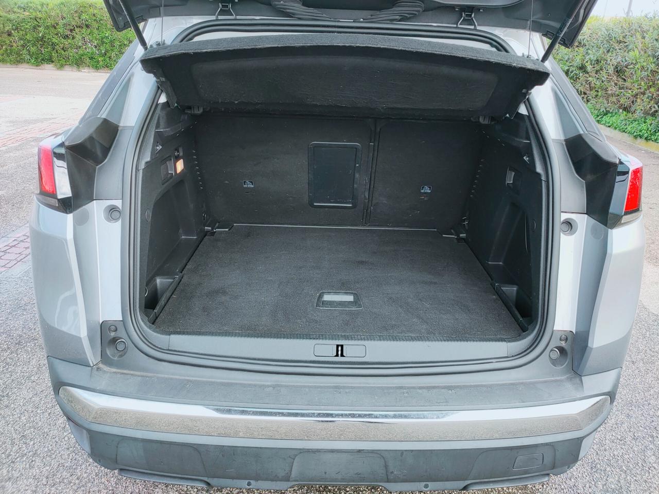 Peugeot 3008 BlueHDi 130 S&S Business