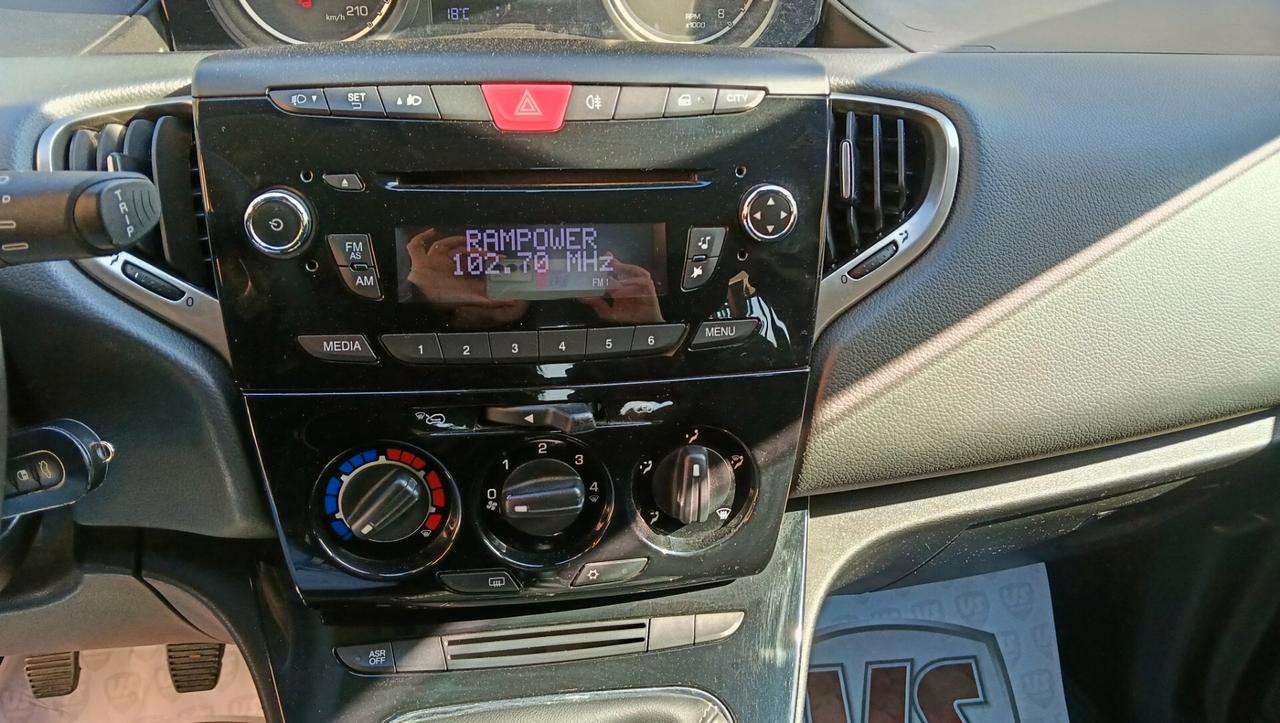 LANCIA YPSILON 1.2 B/GPL-GARANZIA FULL