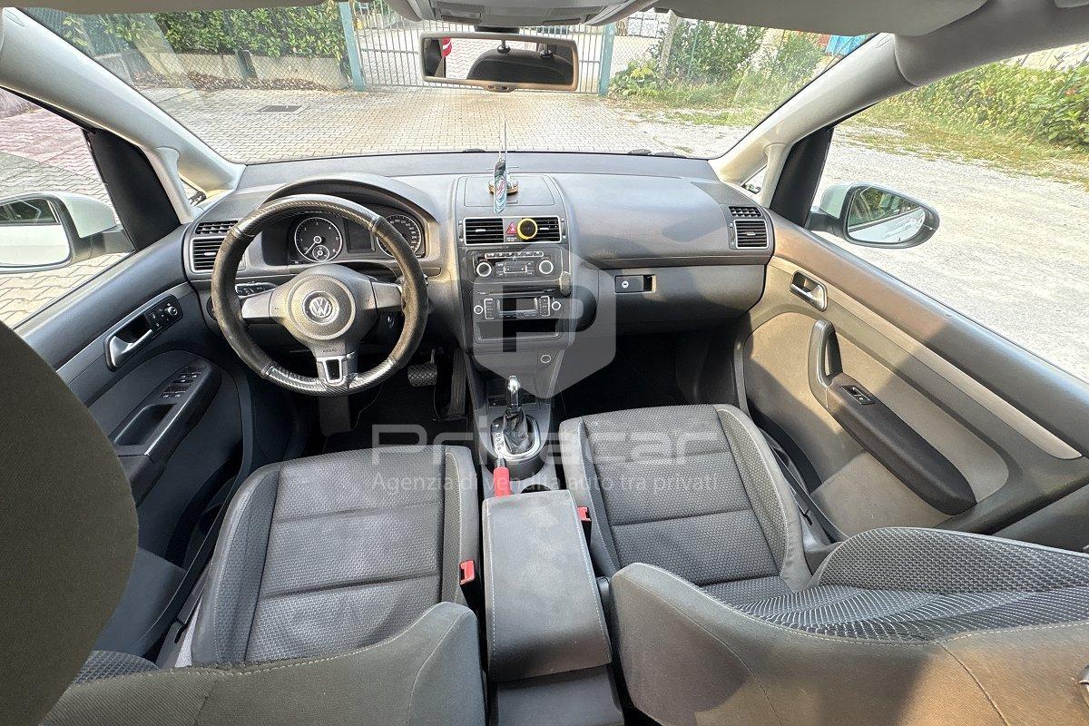 VOLKSWAGEN Touran Business 1.6 TDI DSG Comfortline