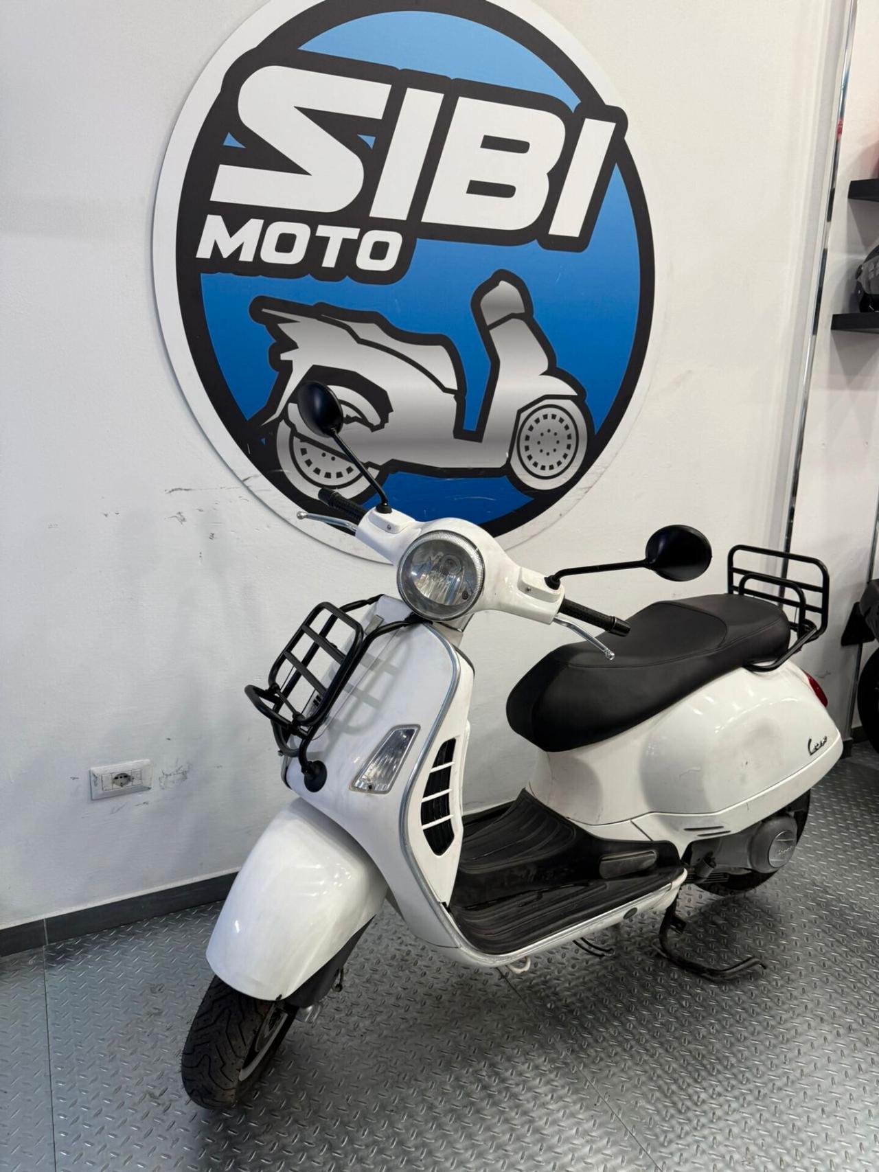 PIAGGIO VESPA GTS 300