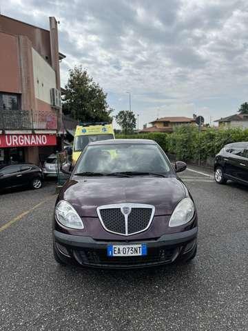 Lancia Ypsilon 1.4 8v Argento ecochic Gpl fino 2029