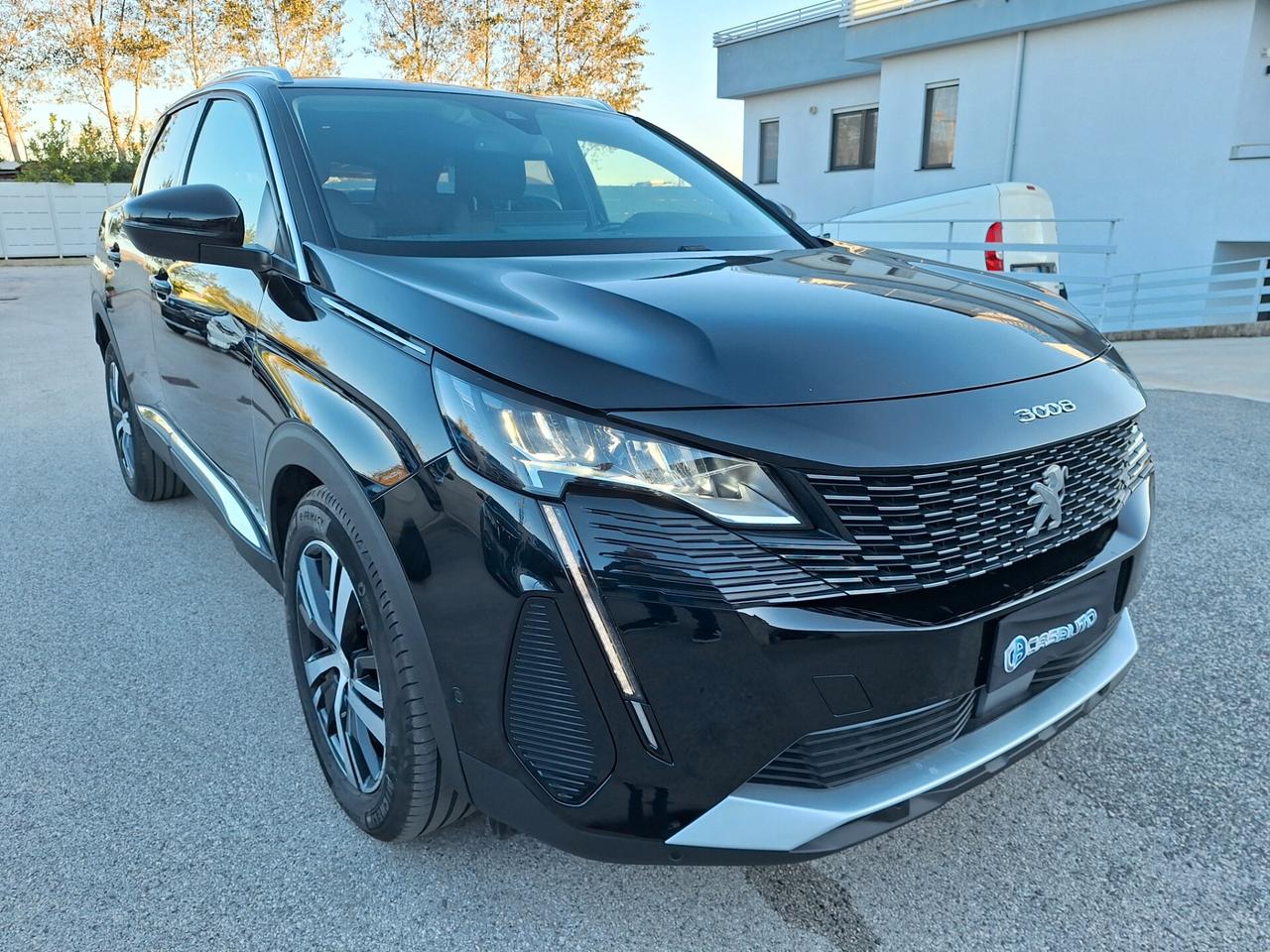 Peugeot 3008 ALLURE PACK 1.5 HDi 130 S&S EAT8 NAV+RETROCAM. 2021