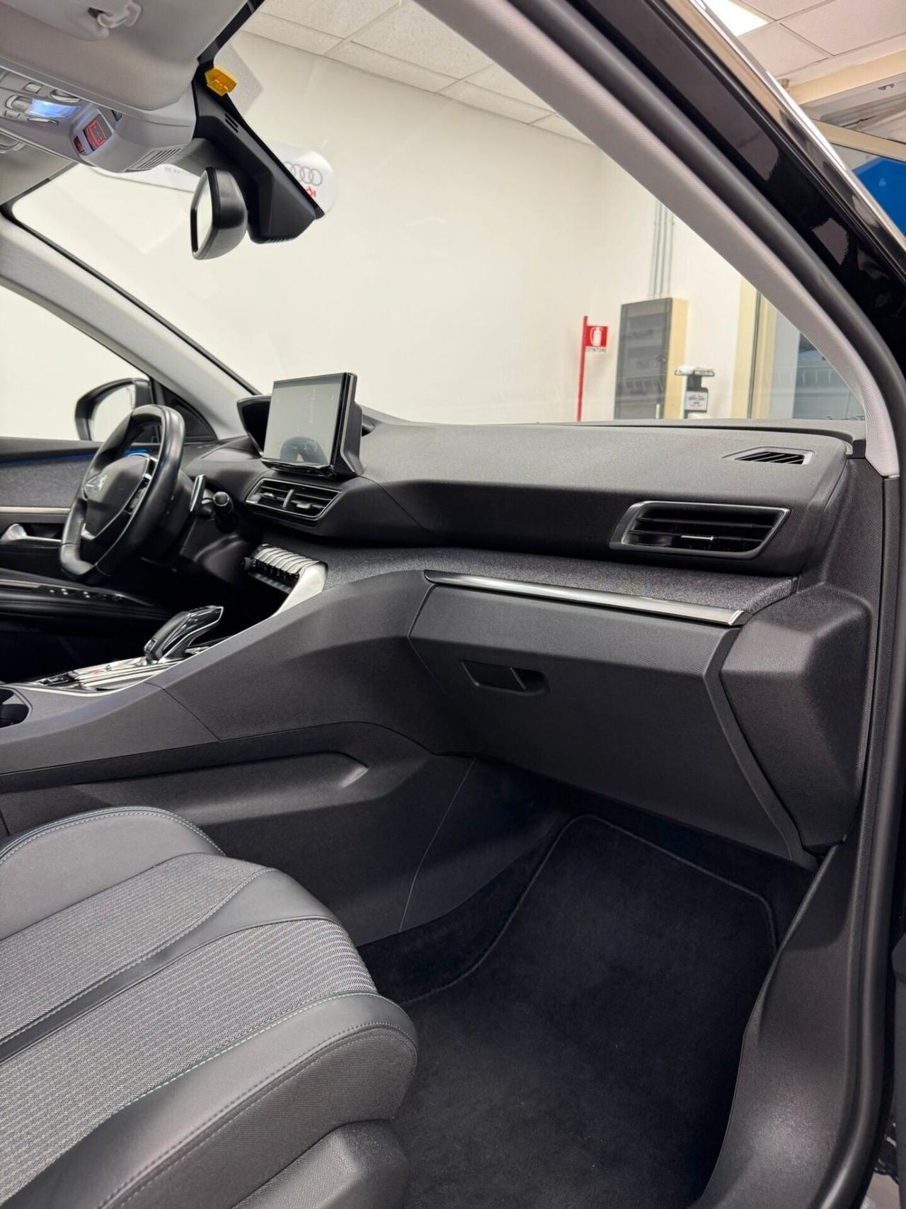 PEUGEOT 3008 BLUEHDI 130 CV S&S EAT8 ALLURE PACK 2022