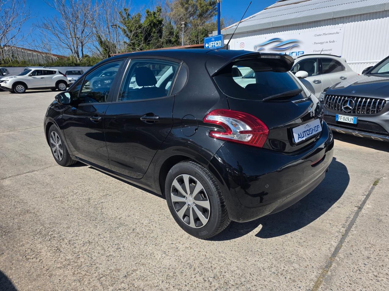 Peugeot 208 1.4 HDi 68 CV 5 porte Active